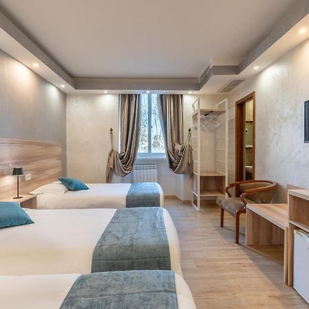 Leone D'Oro Guesthouse - Close To Piazza Vittorio Rome Exterior photo