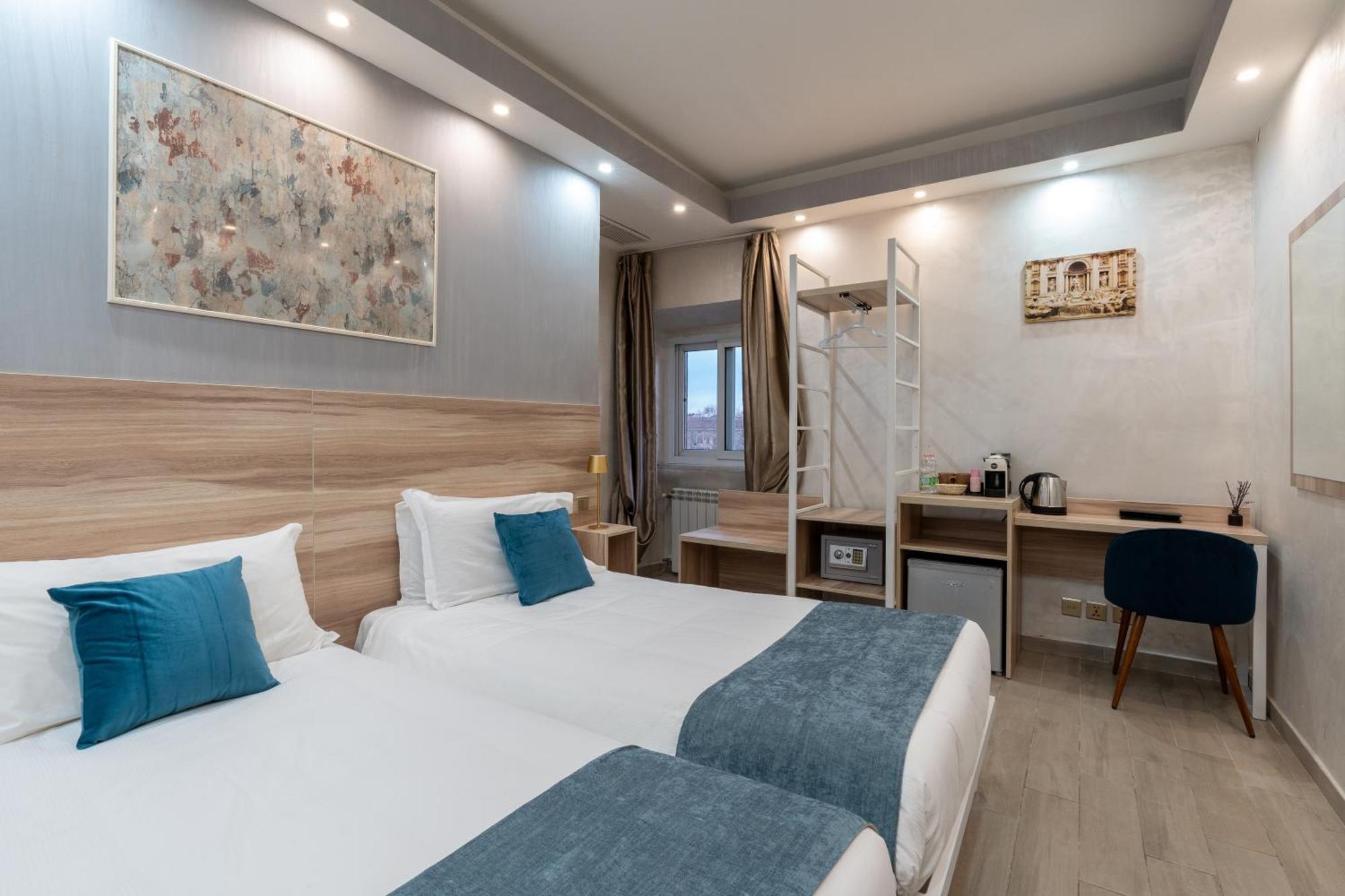 Leone D'Oro Guesthouse - Close To Piazza Vittorio Rome Exterior photo