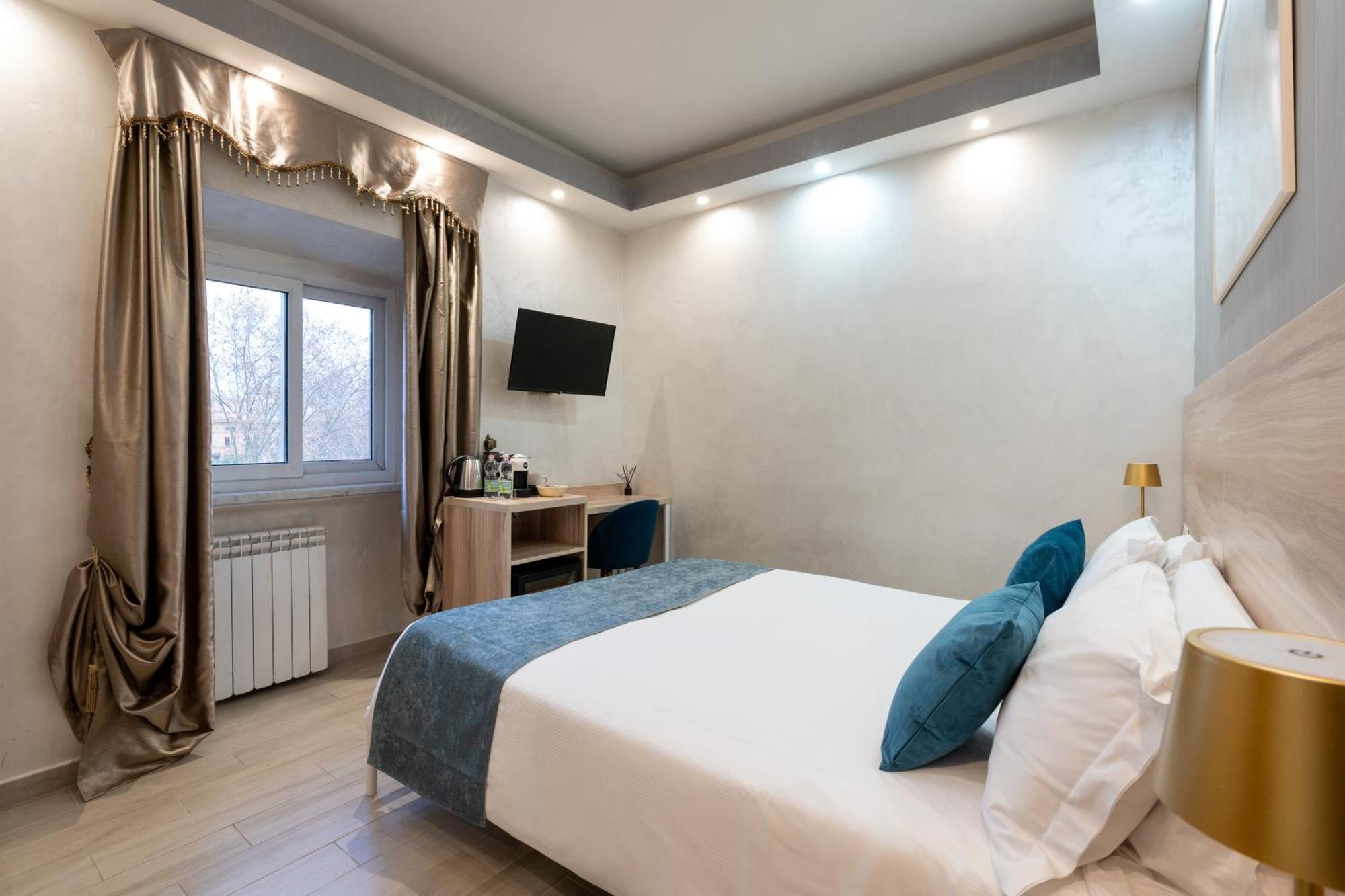Leone D'Oro Guesthouse - Close To Piazza Vittorio Rome Exterior photo