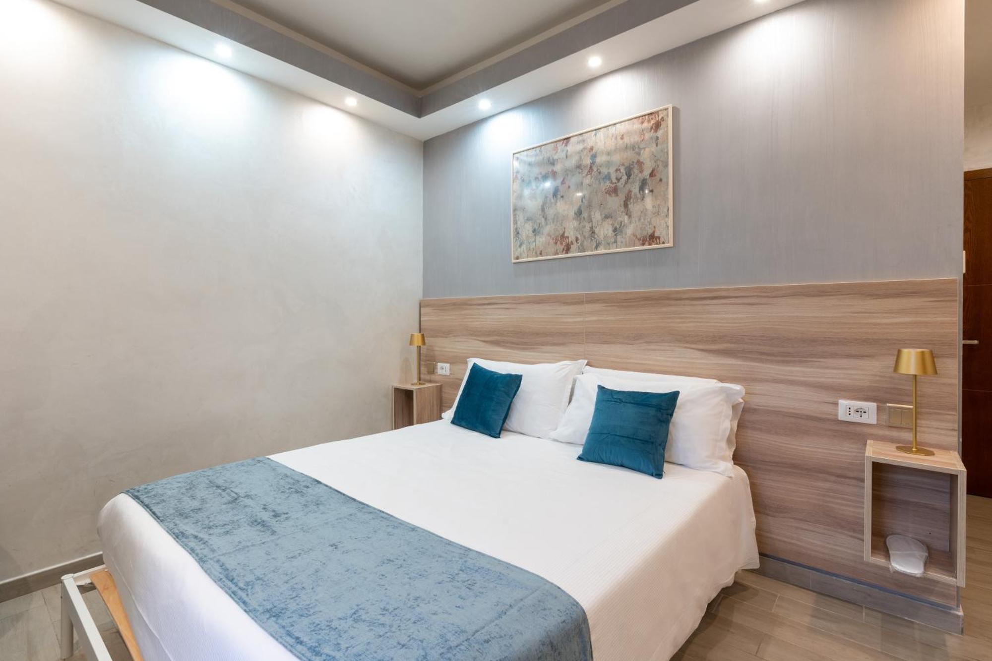 Leone D'Oro Guesthouse - Close To Piazza Vittorio Rome Exterior photo