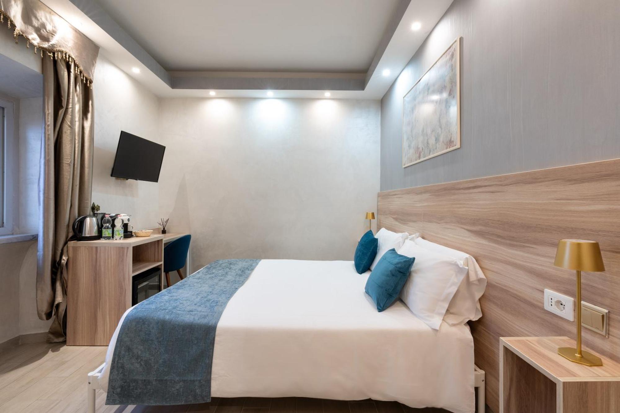Leone D'Oro Guesthouse - Close To Piazza Vittorio Rome Exterior photo