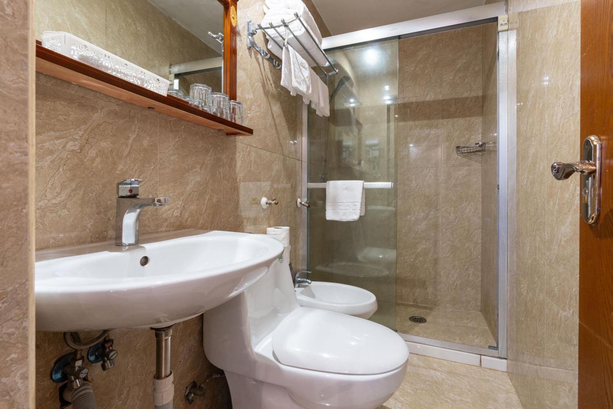 Leone D'Oro Guesthouse - Close To Piazza Vittorio Rome Exterior photo